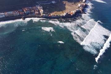  Un monotomor con dos pasajeros ameriza en la costa norte de Gran Canaria (Foto TA)