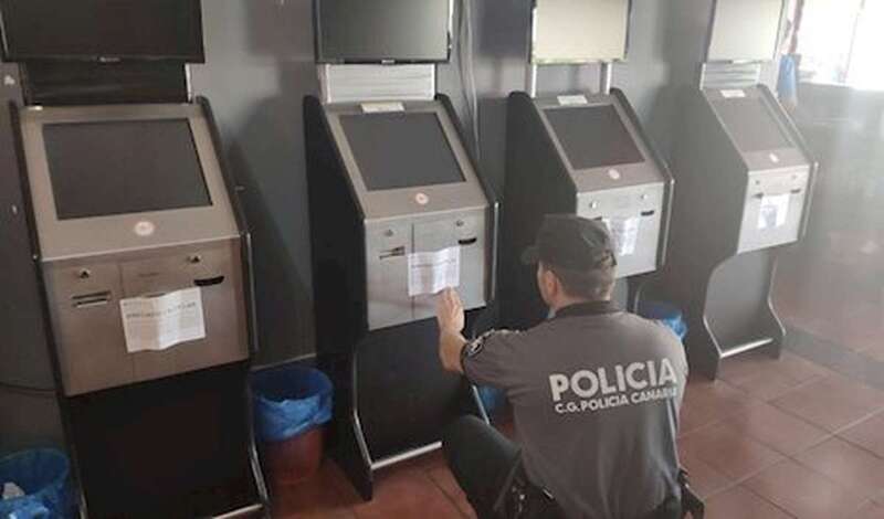 El Gobierno de Canarias precinta y levanta acta de infracción a un local de apuestas externas en Gran Canaria (Foto TA)