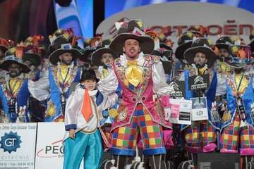 La murga teldense Los Nietos de SaryMánchez vuelve a triunfar en el Carnaval capitalino (Foto TA y Lpcarnaval)