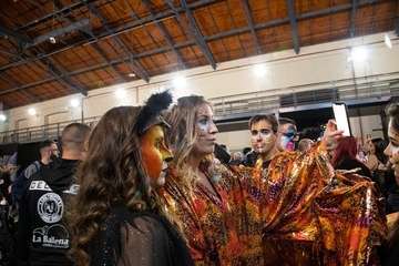 La murga teldense Los Nietos de SaryMánchez vuelve a triunfar en el Carnaval capitalino (Foto TA y Lpcarnaval)