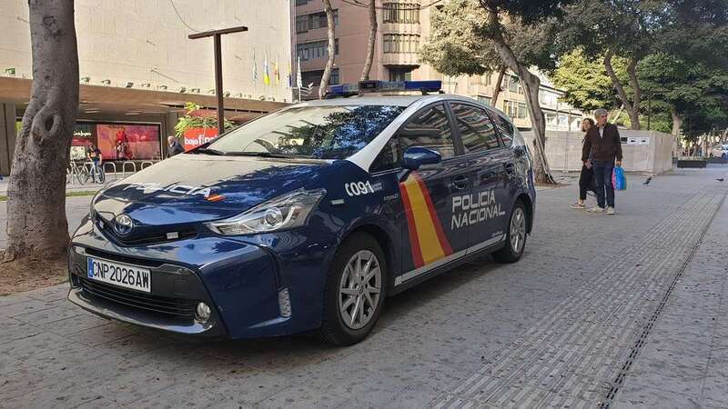 Vehículo patrulla de la Policía Nacional en la capital grancanaria (Foto TA)