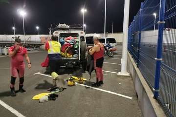 Búsqueda de la cuarta persona que estaba en apuros en aguas de Agaete (Foto TA)
