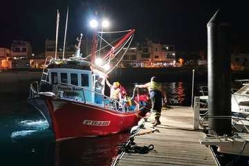 Búsqueda de la cuarta persona que estaba en apuros en aguas de Agaete (Foto TA)