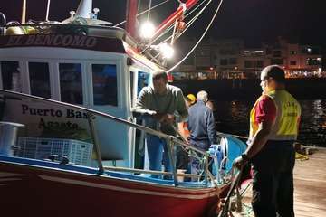 Búsqueda de la cuarta persona que estaba en apuros en aguas de Agaete (Foto TA)