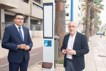 El Cabildo dota de pantallas con información en tiempo real a 14 paradas de Telde (Foto TA)