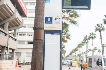 El Cabildo dota de pantallas con información en tiempo real a 14 paradas de Telde (Foto TA)