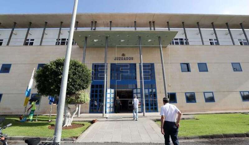 Imagen de archivo de los juzgados de San Bartolomé de Tirajana, en Maspalomas (Foto EFE /Elvira Urquijo A.)