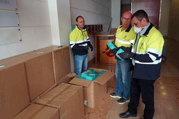 El sector del transporte de Gran Canaria comienza a recibir mascarillas (Foto Acfi Press)
