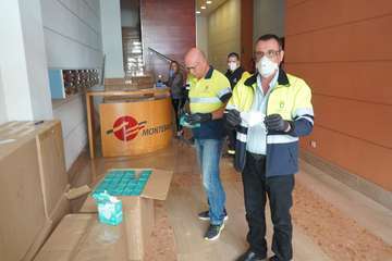 El sector del transporte de Gran Canaria comienza a recibir mascarillas (Foto Acfi Press)