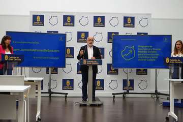 El Cabildo presentó este martes el nuevo plan para la incentivación económica y social de la Isla (Foto Acfi Press)