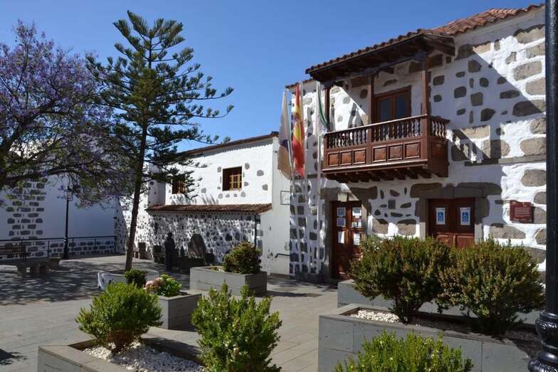 Fachada del Ayuntamiento de Valsequillo (Foto TA)