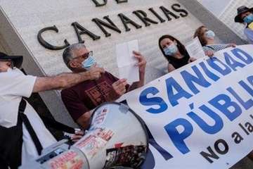 Unas 500 personas se manifiestan por la sanidad pública en Gran Canaria (Foto TA)