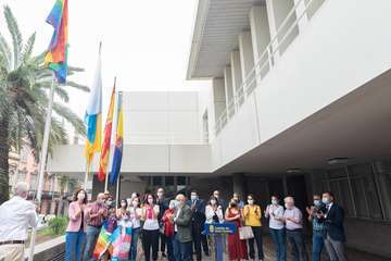  El Cabildo de Gran Canaria iza la bandera arcoíris y se suma al Día del Orgullo (Foto TA)