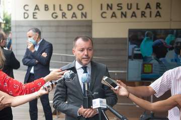 Una campaña en las guaguas grancanarias intentará prevenir los ahogamientos en el mar (Foto TA)
