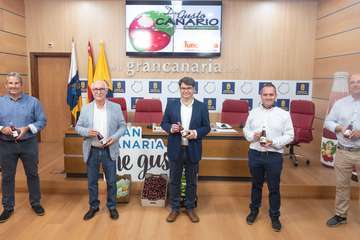 Gran Canaria lanza la marca de zumos ‘De gusto canario’, que arranca con 20.000 botellas al mes/TA