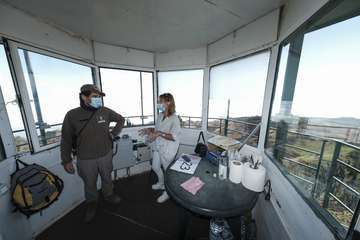 El Cabildo diseña un plan para aumentar las zonas de cortafuegos por su gran efectividad y renovará la red de cámaras de vigilancia/TA.