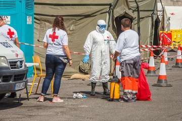  El juez que tutelaba el CIE denuncia las condiciones inhumanas de los inmigrantes en Arguineguín/Acfi Press.