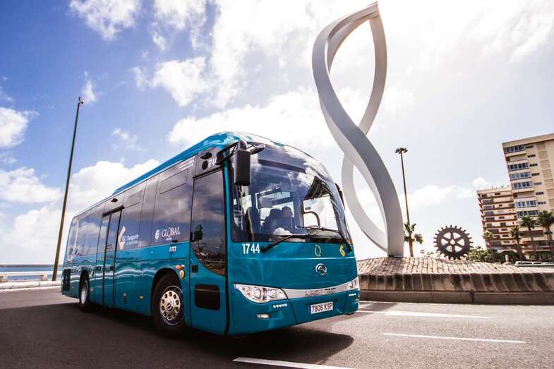 Todos los bonos y tarjetas se pueden comprar y recargar ya de forma online (Foto TA)