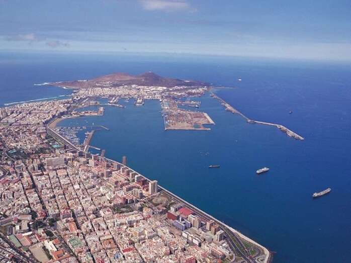 Bahía de la capital grancanaria/TA.