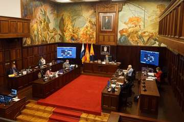 Pleno de Debate del Estado de la Isla, este jueves en el Cabildo grancanario/TA y Acfi Press.