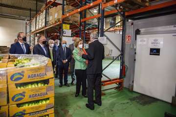 Visita de la reina Sofia al Banco de Alimentos de Las Palmas de Gran Canaria/Acfi Press.