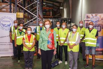 Visita de la reina Sofia al Banco de Alimentos de Las Palmas de Gran Canaria/Acfi Press.
