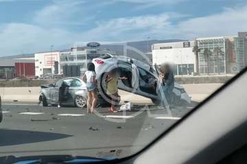 Espectacular colisión entre dos vehículos en la autovía GC-1, en dirección sur/TA