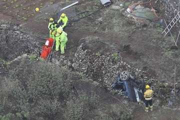 Labores de rescate de los cadáveres/TA y C7.