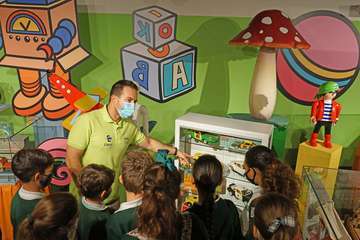 El Museo Elder inaugura la exposición â€˜Juguetes para toda una vidaâ€™/TA.