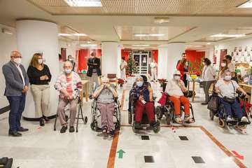 Primeras vacunas en Gran Canaria/Acfi Press.