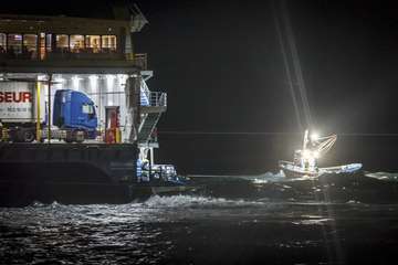  Continúa el operativo para desembarcar al pasaje del ferry en Agaete/Acfi Press.