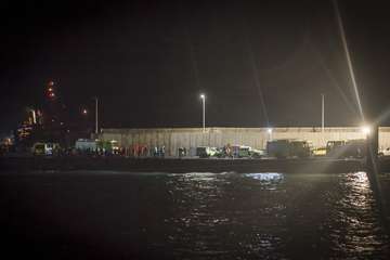  Continúa el operativo para desembarcar al pasaje del ferry en Agaete/Acfi Press.