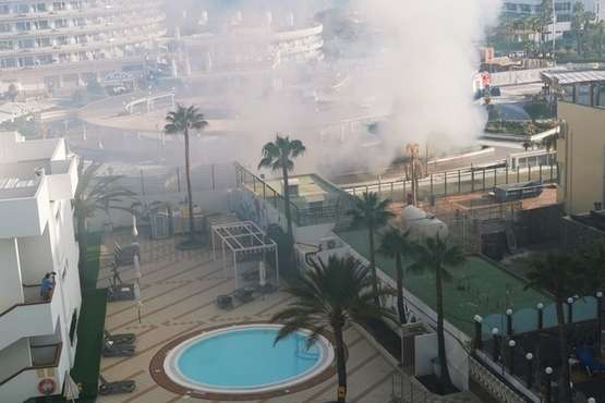 Incendio en el CC Plaza de Playa del Inglés/TA.