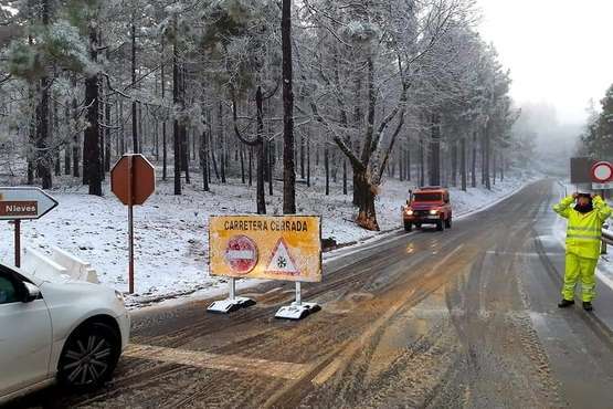 La cumbre de Gran Canaria teñida de blanco/TA.