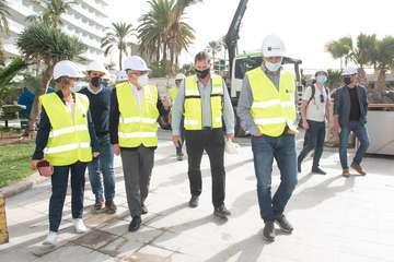 El presidente del Cabildo visita las obras de rehabilitación del Hotel Gloria Palace San Agustín/TA.