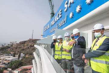 El presidente del Cabildo visita las obras de rehabilitación del Hotel Gloria Palace San Agustín/TA.
