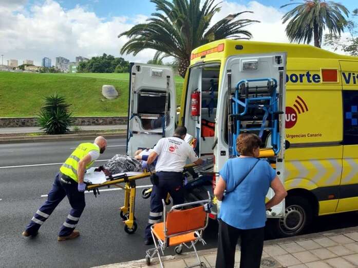 Ambulancia del SUC/TA.