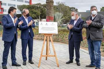 La pasarela â€˜Onda Atlánticaâ€™, el nuevo icono de la ciudad que une las dos orillas del istmo/Acfi Press.