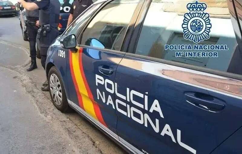 El paciente fue localizado en las inmediaciones de la playa de Las Alcaravaneras / TA