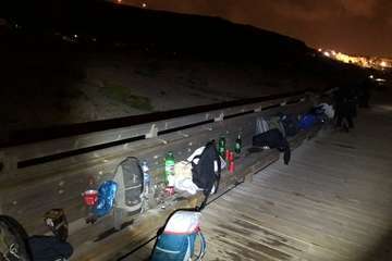  Denunciadas 30 personas por hacer botellón en la zona de El Contal de la capital grancanaria/TA.