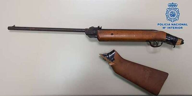 Escopeta utilizada por el detenido/CNP.