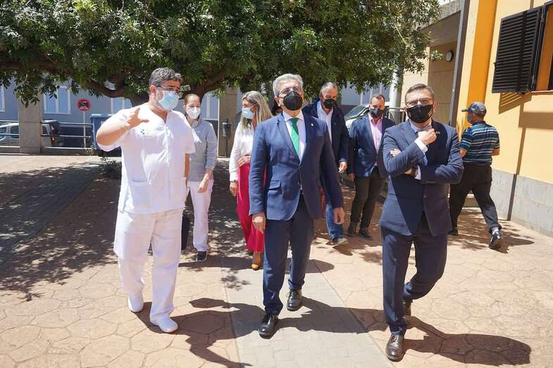 Momento de la visita de Román Rodríguez/TA.