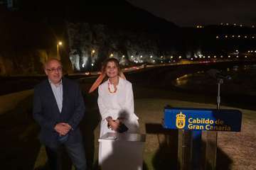 El Cabildo ilumina el acceso a la capital grancanaria con la mejora paisajística de La Laja/TA.
