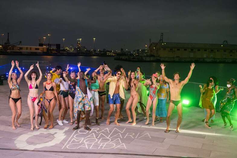 Modelos que desfilaron en la pasarela de este jueves/TA.