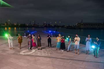 El color y la luminosidad de la firma de baño infantil LadyBugÂ´s abre la pasarela de Summerland/TA.