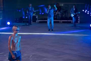 Las firmas de Moda Cálida brillan en la pasarela del Summerland con sus apuestas para este verano/TA.