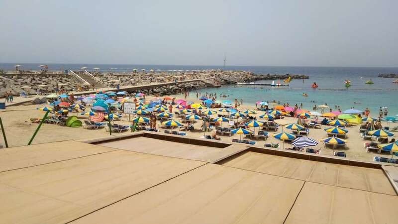 Imagen de este domingo de la playa de Amadores, en el sur de Gran Canaria/TA.