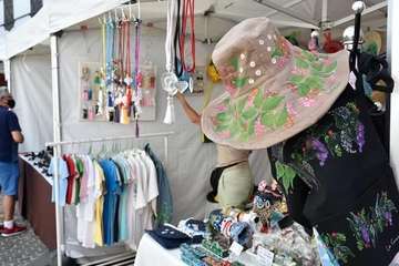 Telde, en la Muestra de Artesanía del Pino/TA y Antonio Alí.