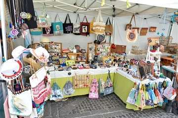 Telde, en la Muestra de Artesanía del Pino/TA y Antonio Alí.