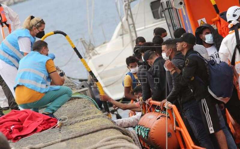 Desembarco de inmigrantes en Arguineguín/EFE.
